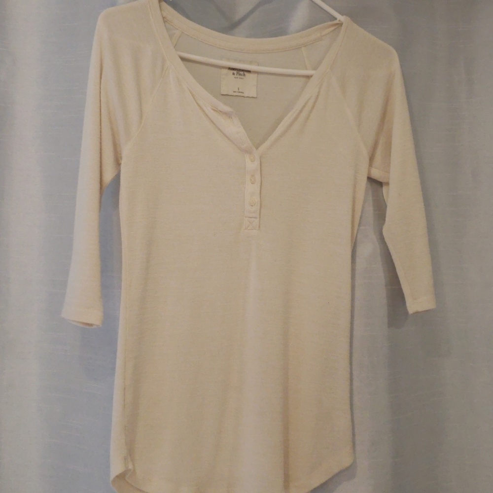 White woven baseball tee